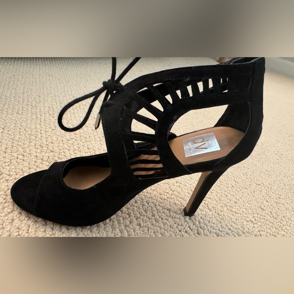 Dolce Vita Black Faux Suede Cut Out Cage Lace Up Open Toe Pump Women's Size 8 - Picture 10 of 10